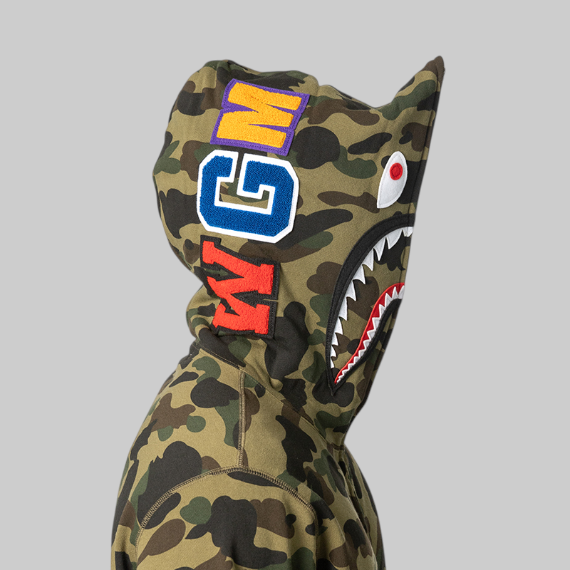 本物 BAPE (A Bathing Ape) 1st Camo Shark フルジップパーカー 