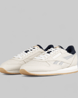 Classic Leather Premium - Chalk/Navy/Grey