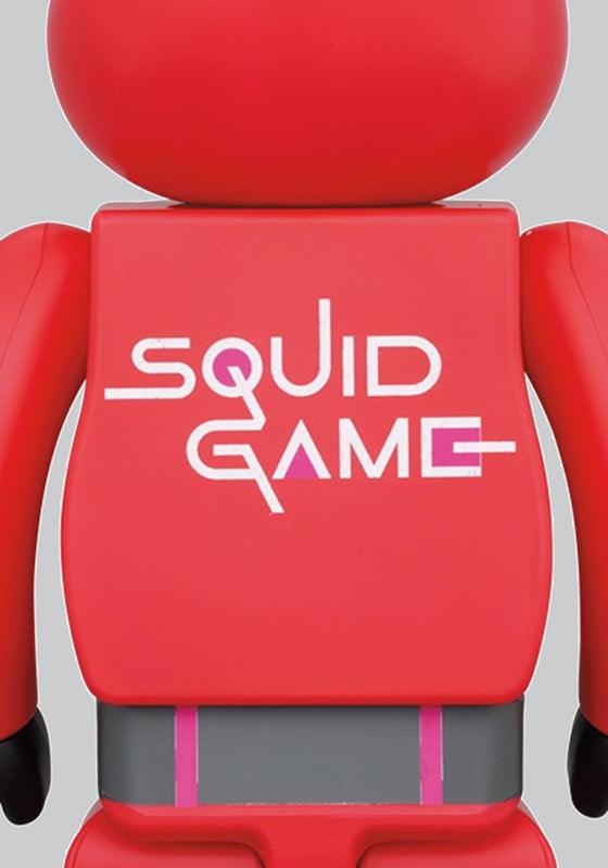 Squid Game Guard Triangle 400% &amp; 100% Set - LOADED