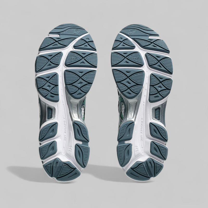 Gel-Cumulus 16 - White/Ironclad