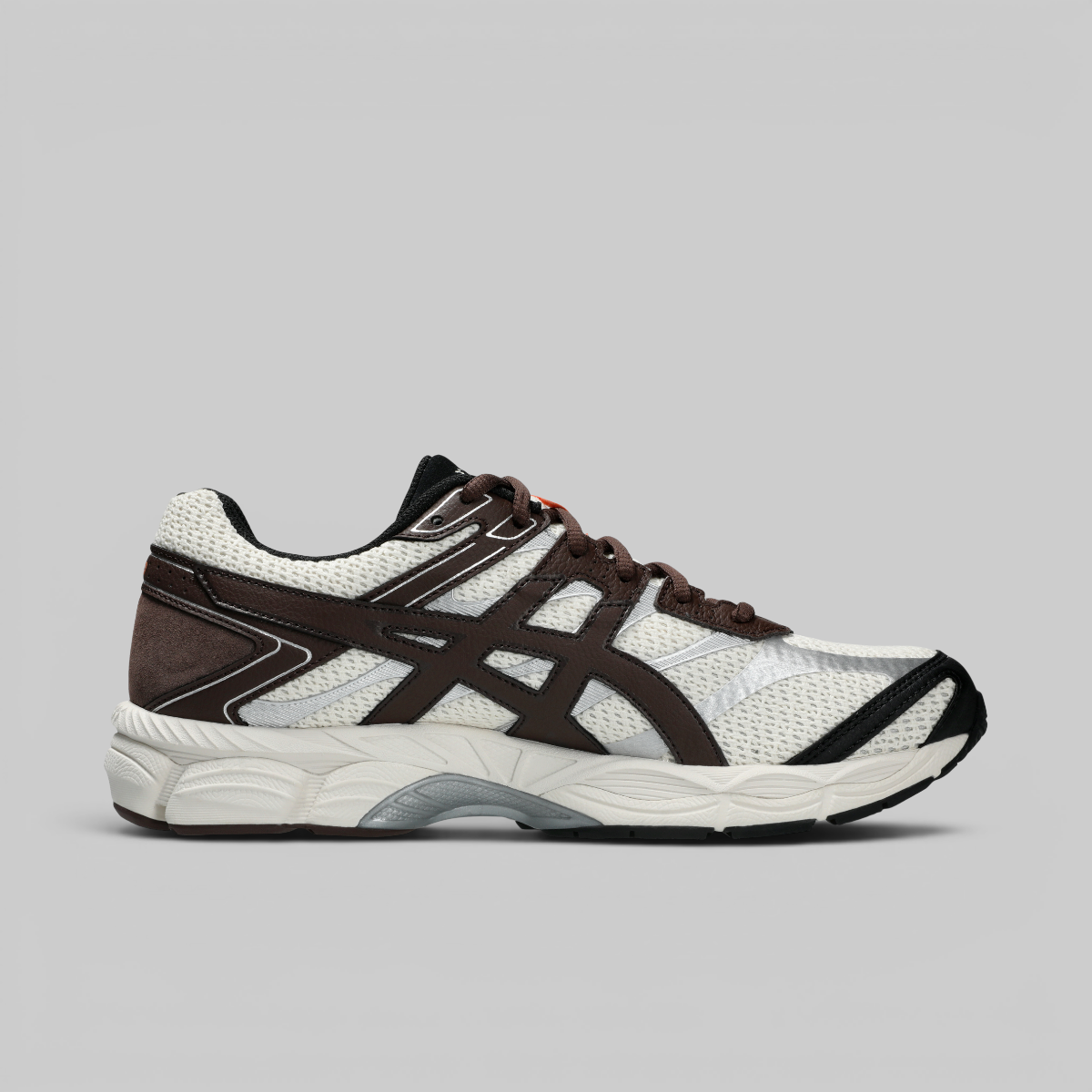 X Earls Gel-Cumulus 16 - Coconut Milk/Black