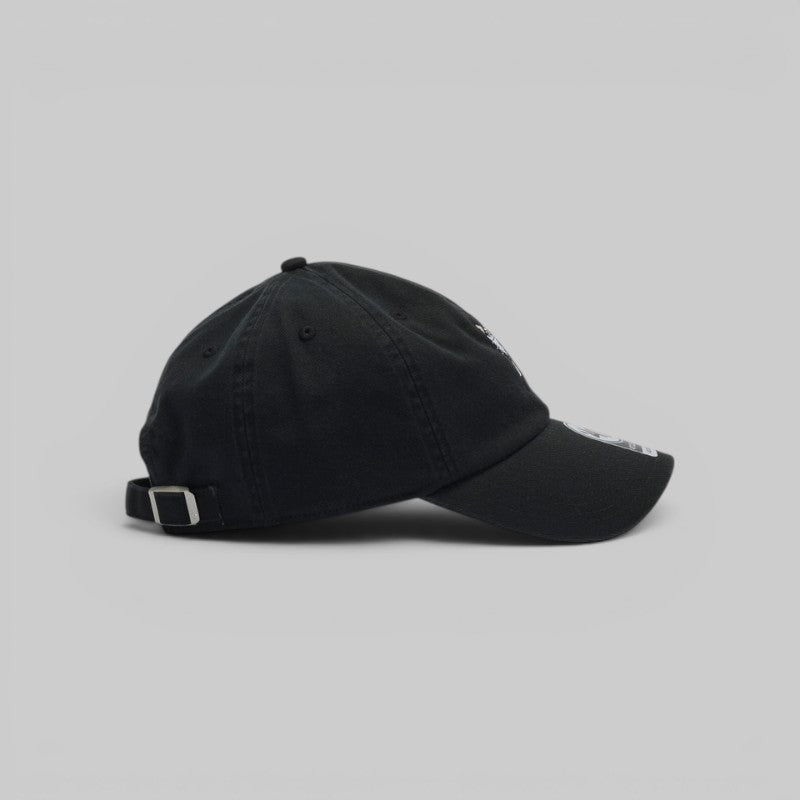 Clean Up Icon Strapback Chihuahua