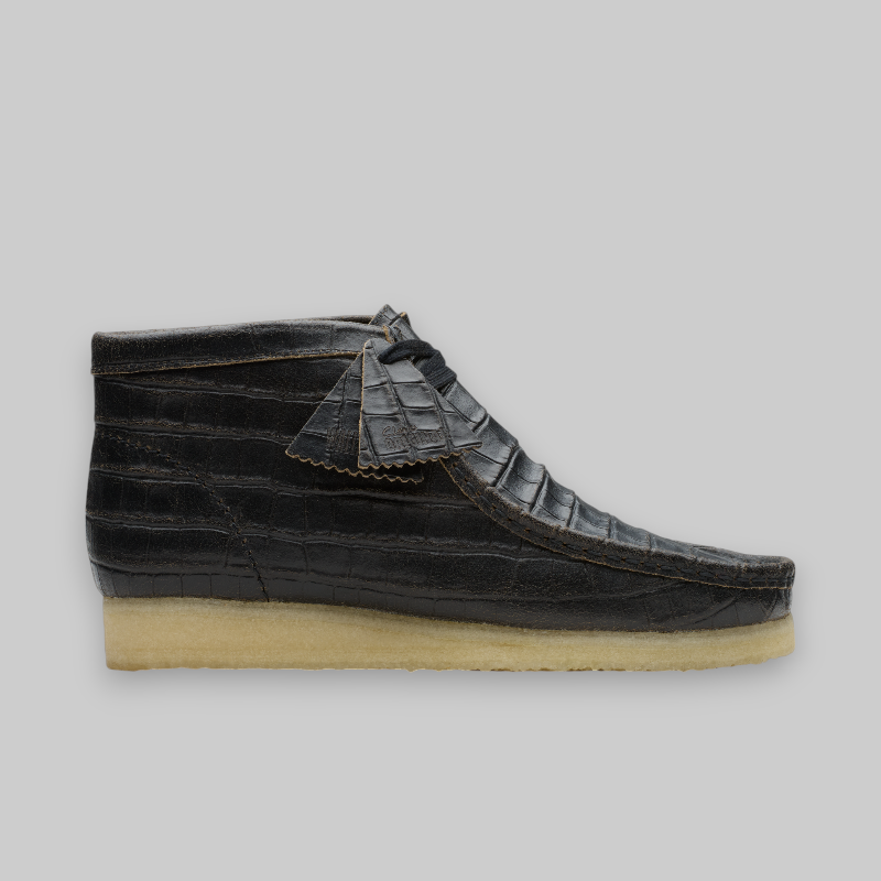 Wallabee Boot - Black/Croc Distress