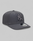 9Seventy Stretch-Snap New York Yankees