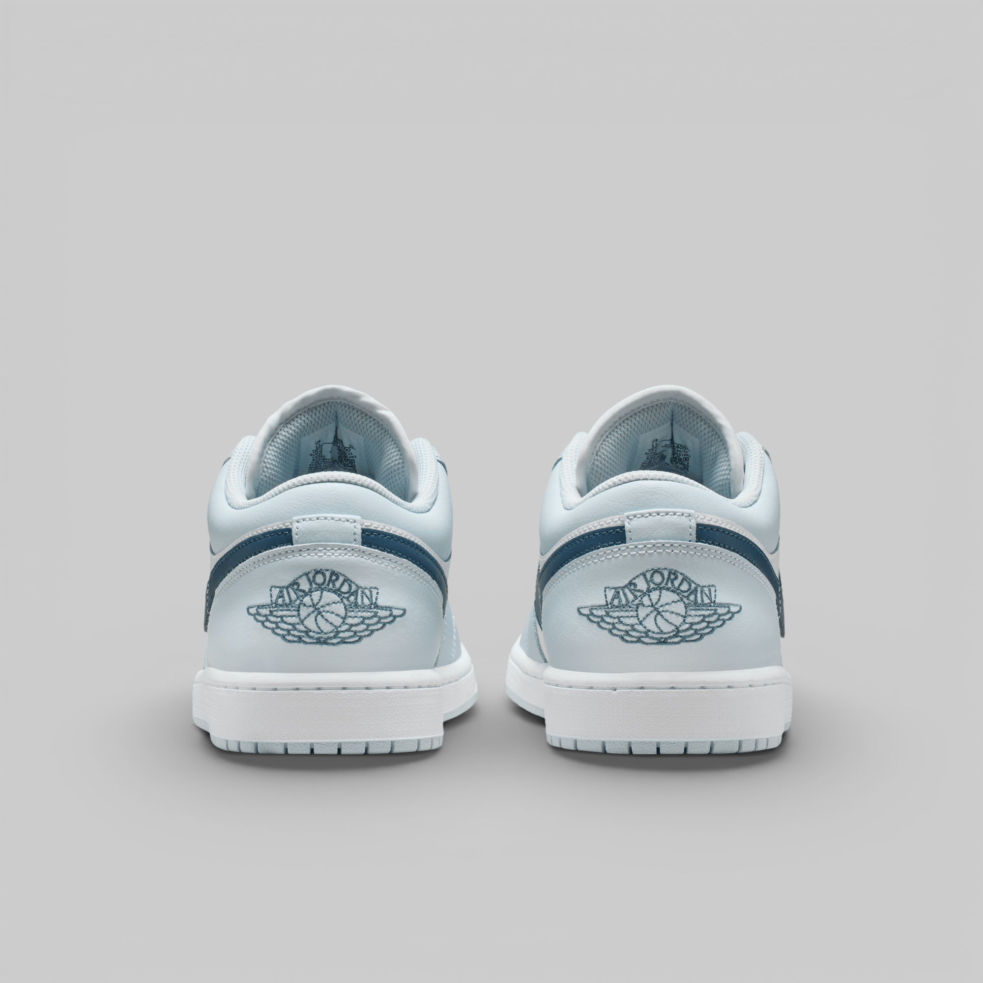 Air Jordan 1 Low "Aura Squadron Blue"
