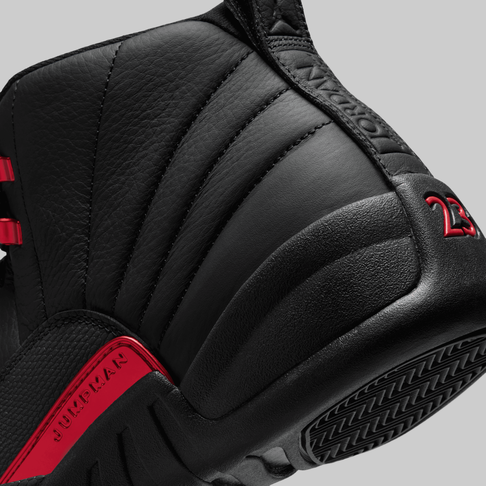 Air Jordan 12 Retro "Bloodline"