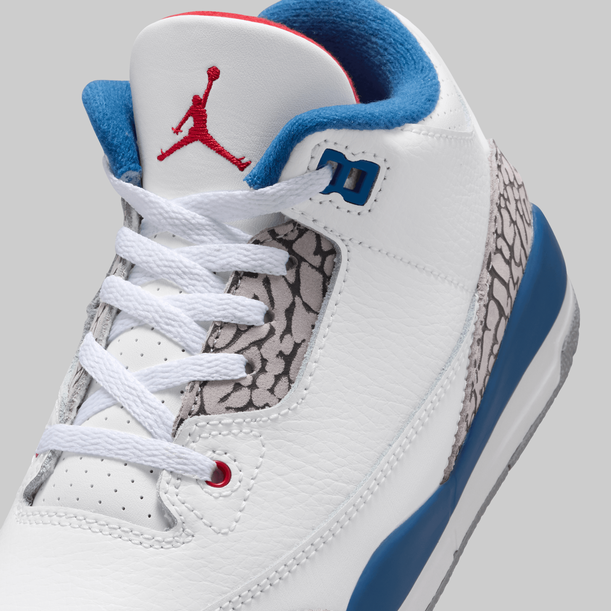 Air Jordan 3 Retro (Pre School) "True Blue"