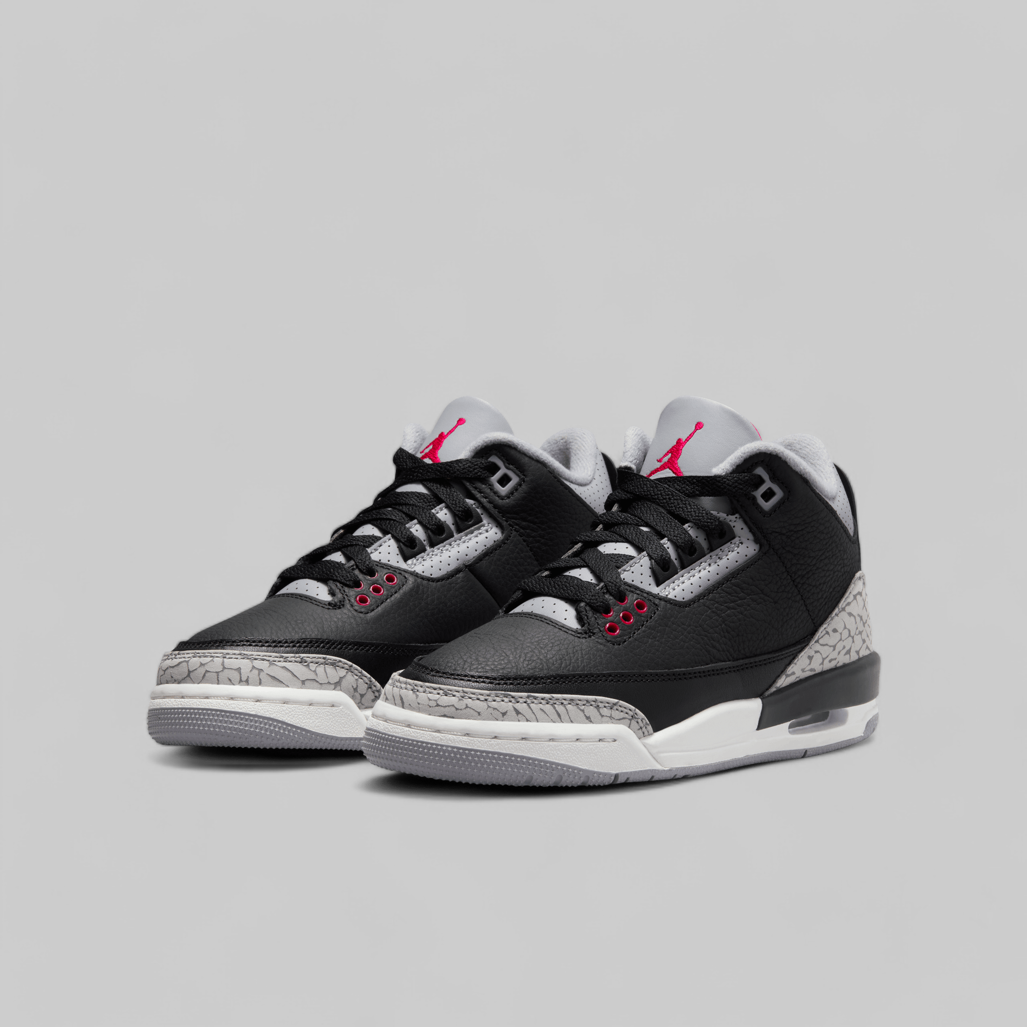 (Grade School) Air Jordan 3 Retro &quot;Black Cement Reimagined&quot;