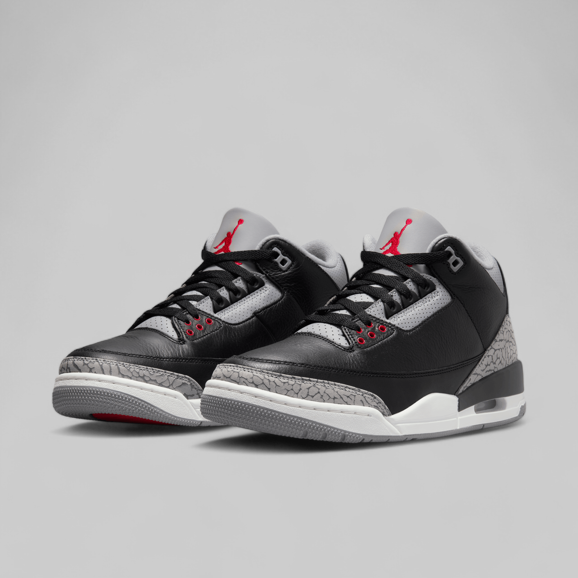 Air Jordan 3 Retro &quot;Black Cement Reimagined&quot;