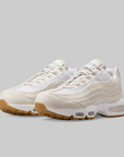 X Levi's Air Max 95 OG - Light Orewood Brown