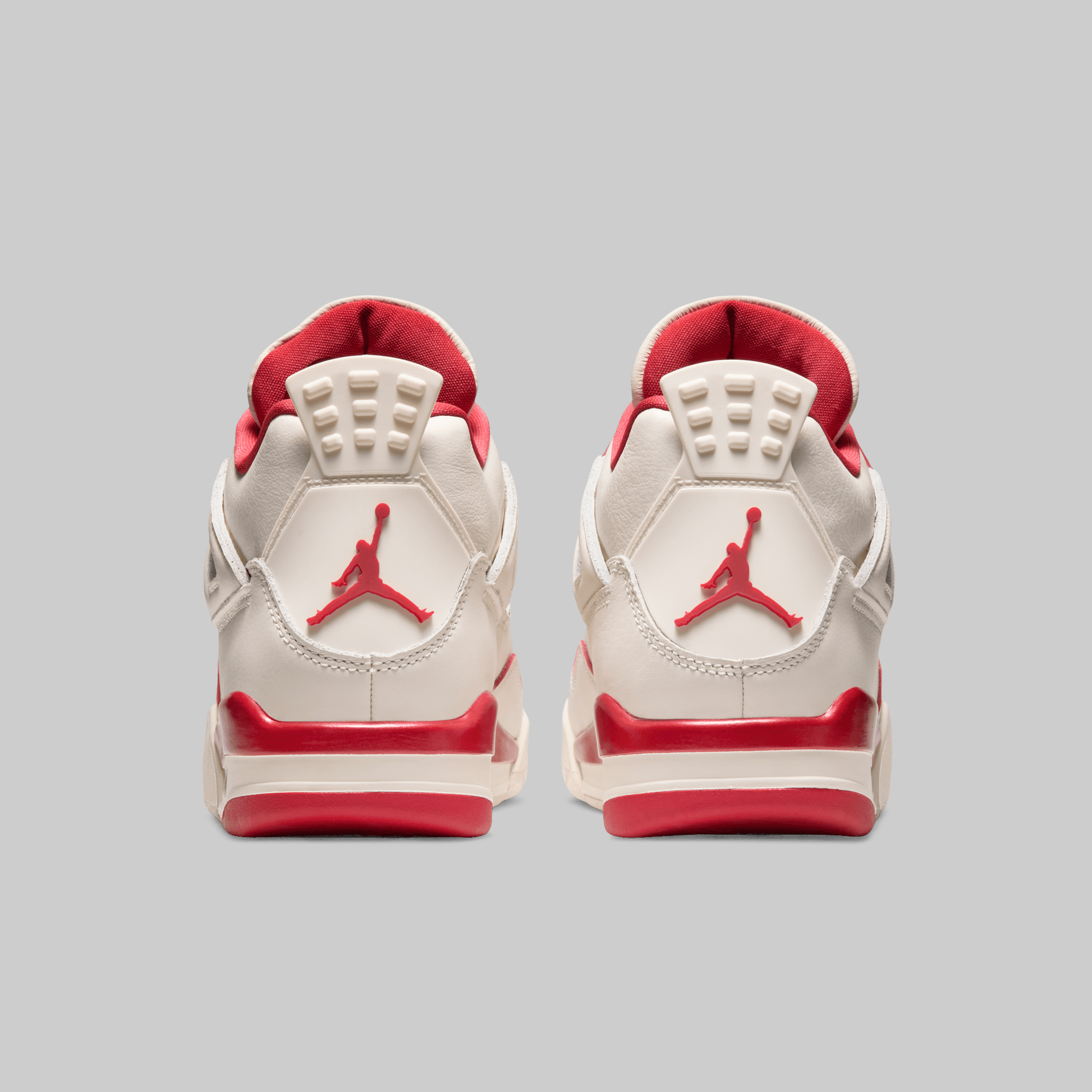 W's Air Jordan 4 Retro "Valentine's Day"