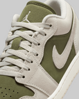 Air Jordan 1 Low SE - Medium Olive/Sail
