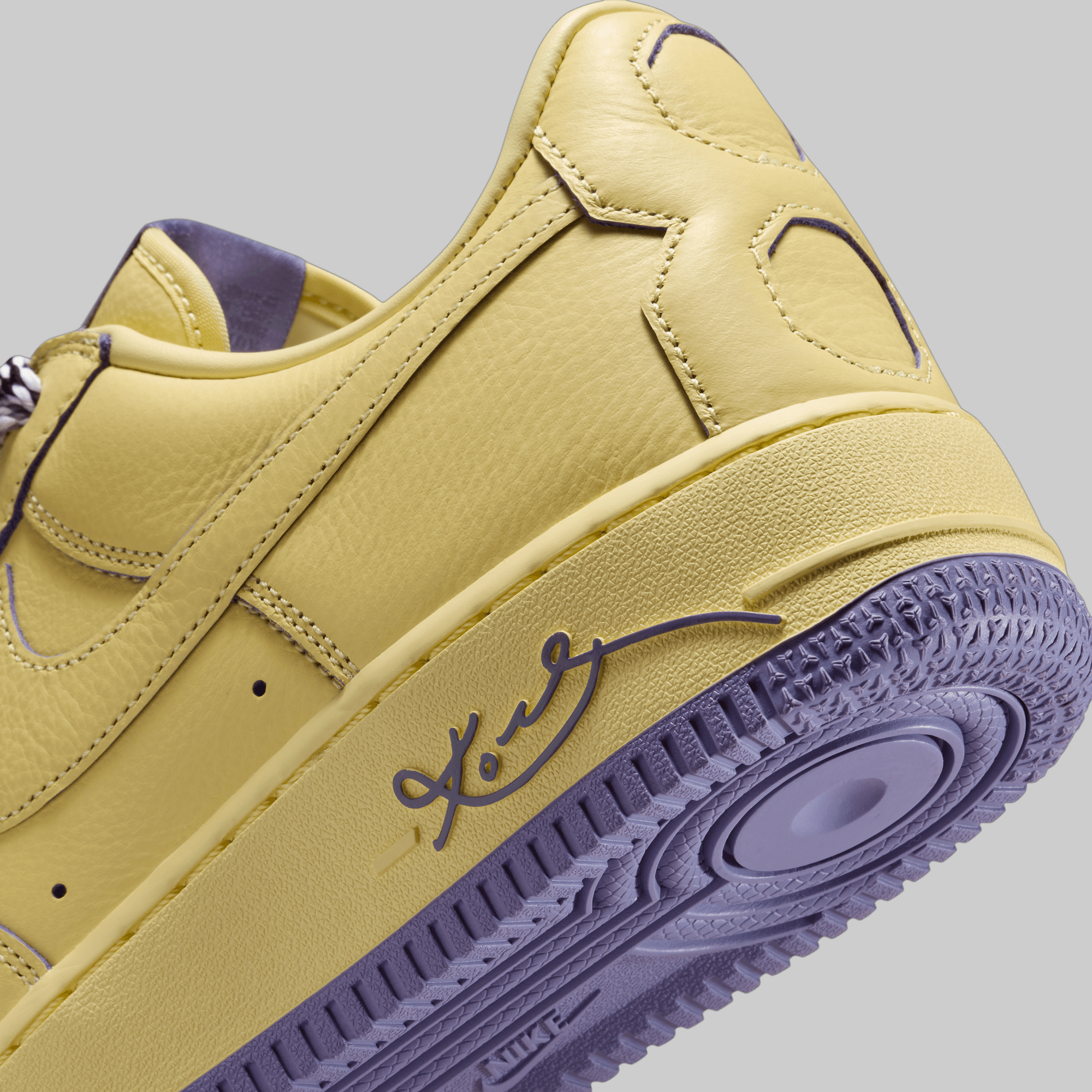 Kobe Bryant Air Force 1 Low Protro - Soft Yellow