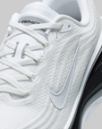 Vomero Plus RR - White