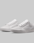 Blazy - White