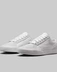 Blazy - White