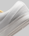 Blazy - White