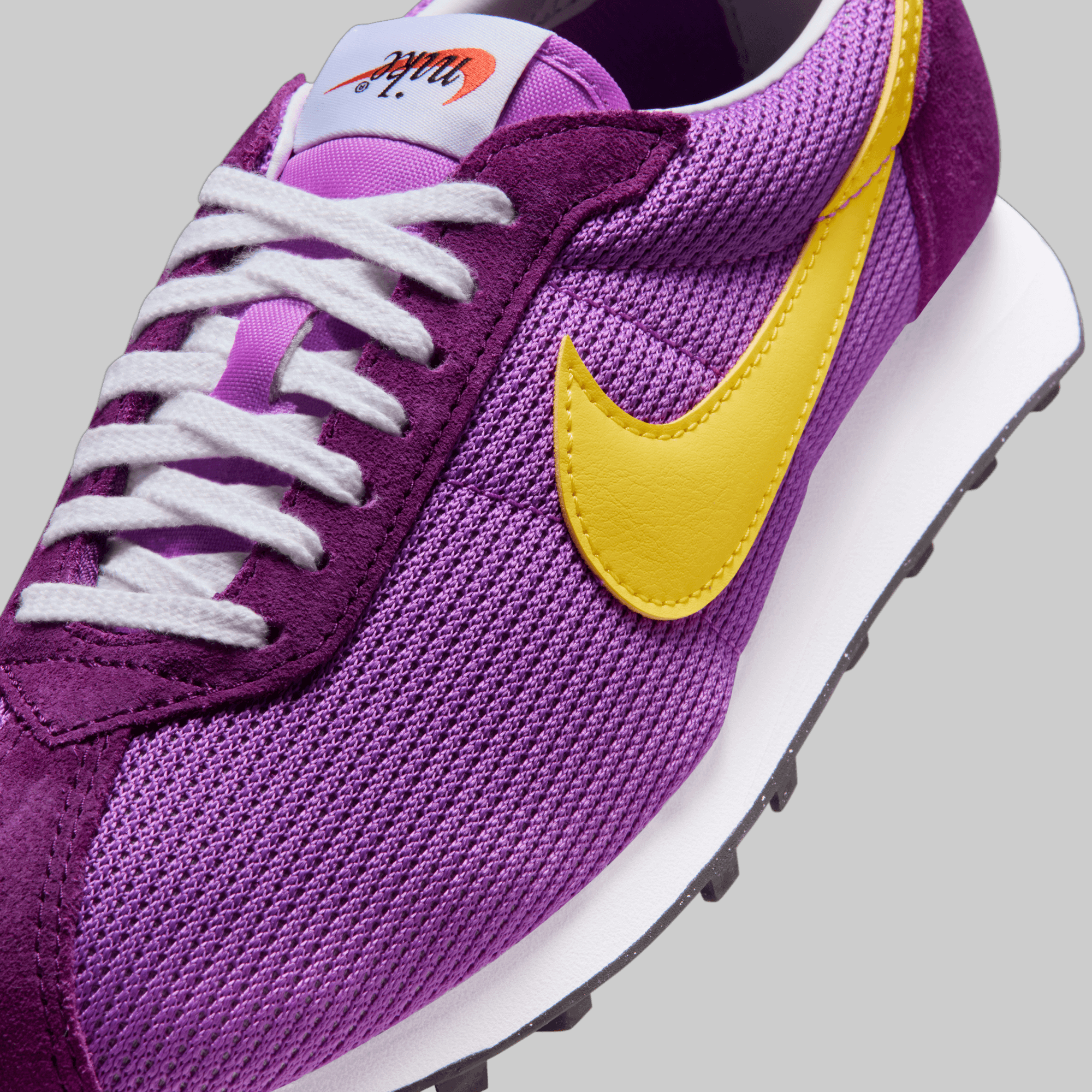 X Stranger Things W&#39;s LD-1000 - Fuchsia Dream