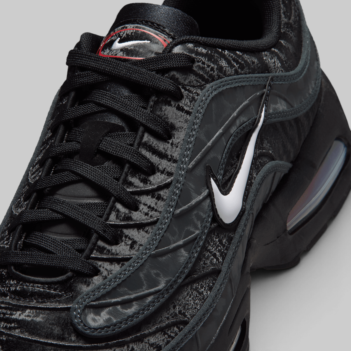 Air Max Joga Bonito - Black/University Red