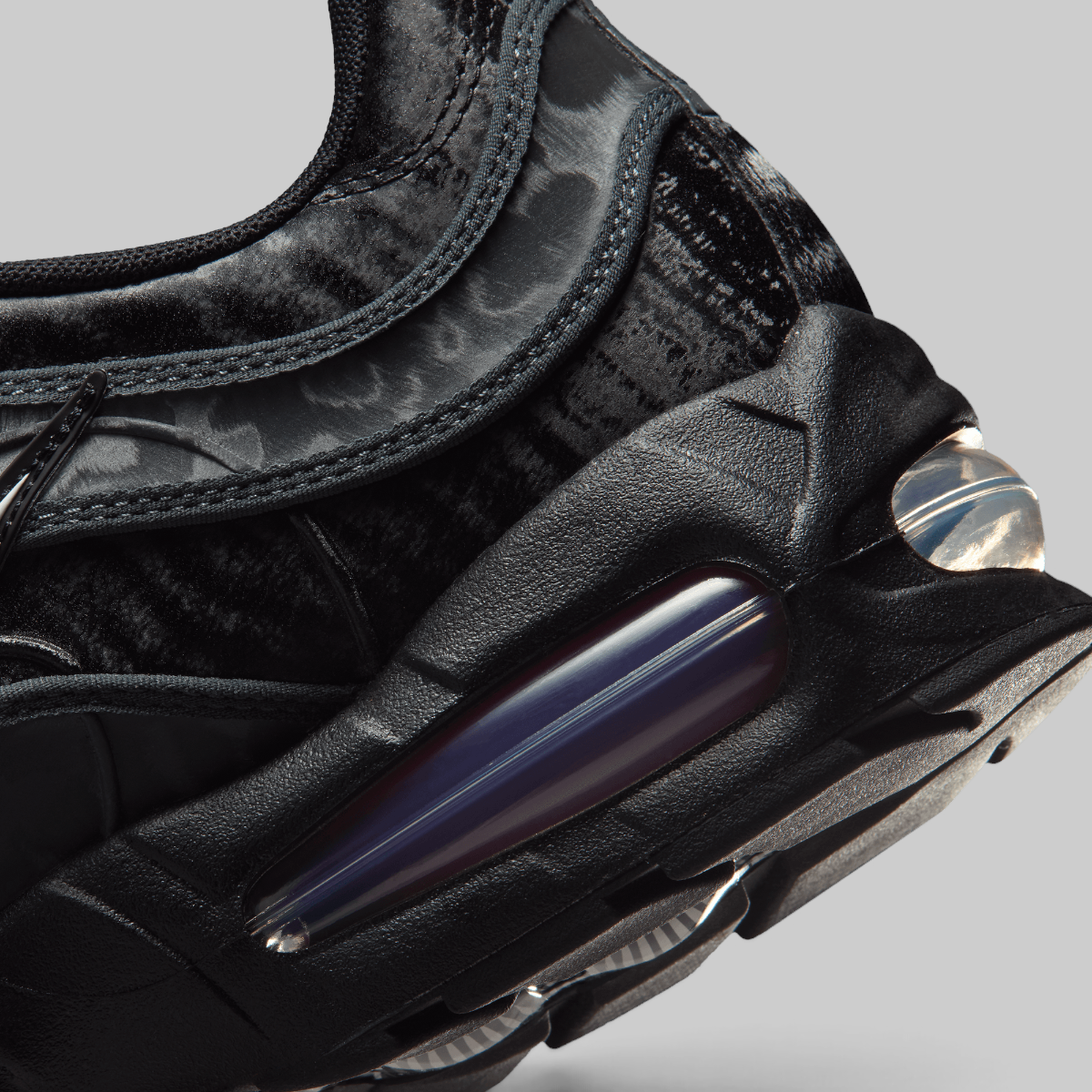 Air Max Joga Bonito - Black/University Red