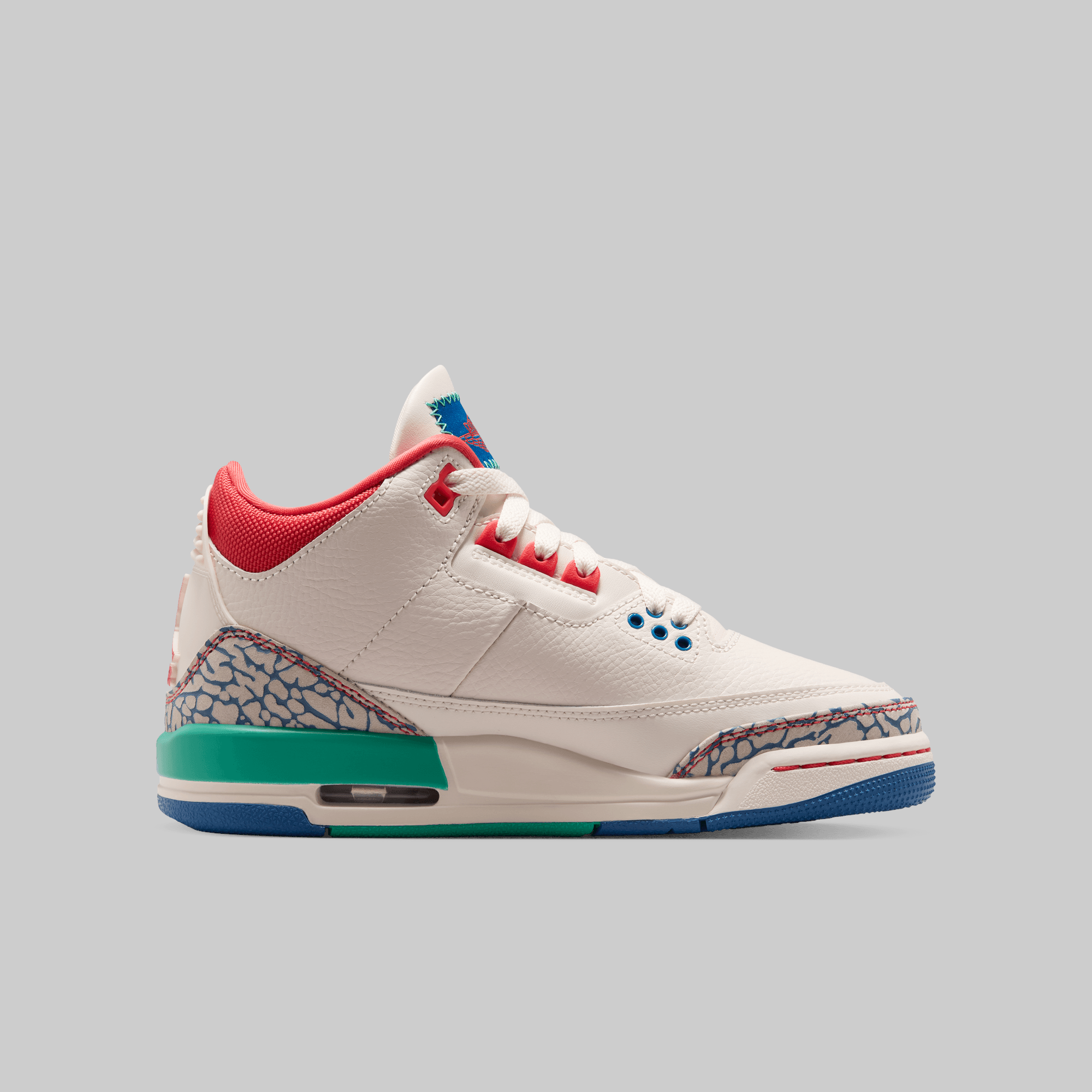 Air Jordan 3 Retro (Grade School) "Play Your Way"