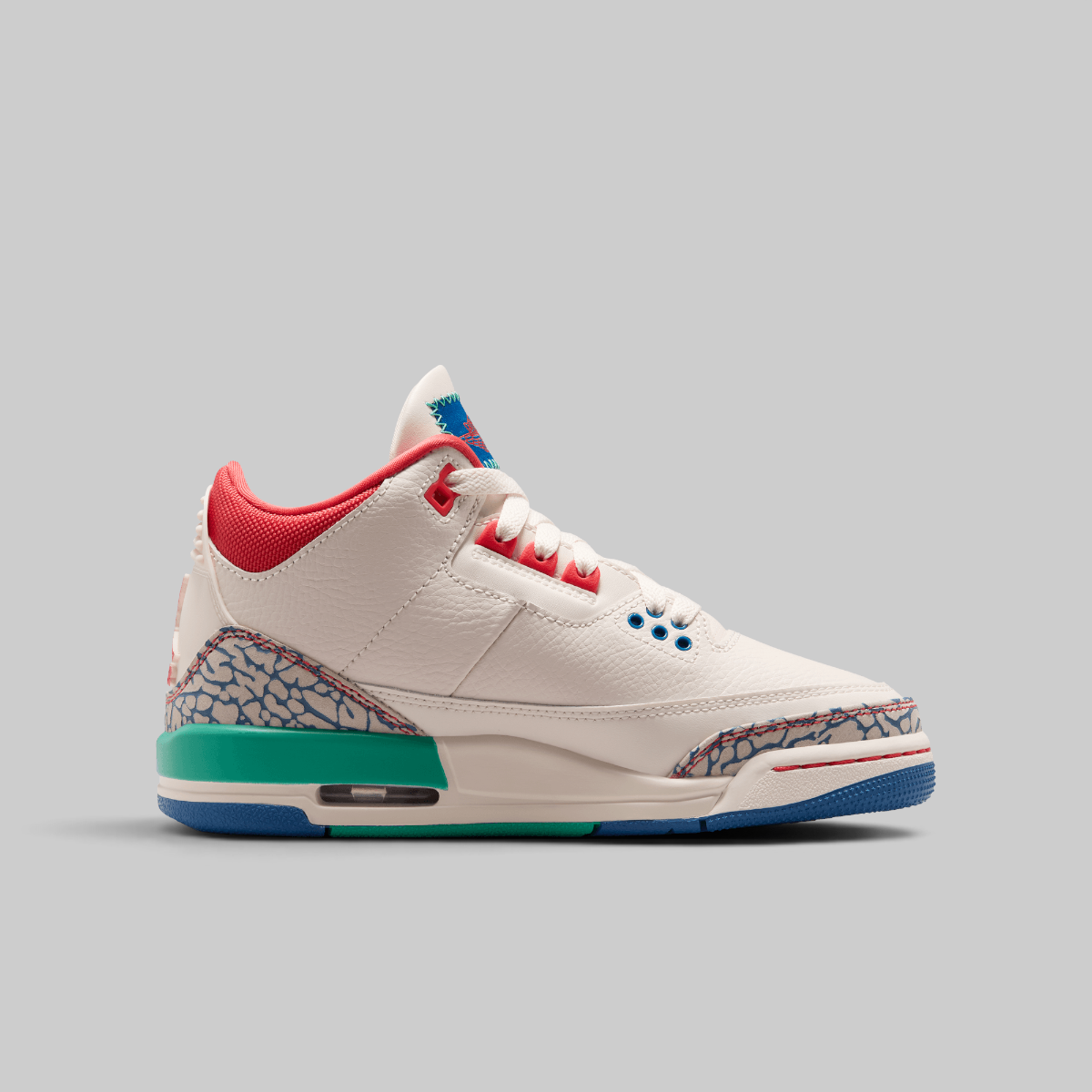 Air Jordan 3 Retro (Grade School) "Play Your Way"