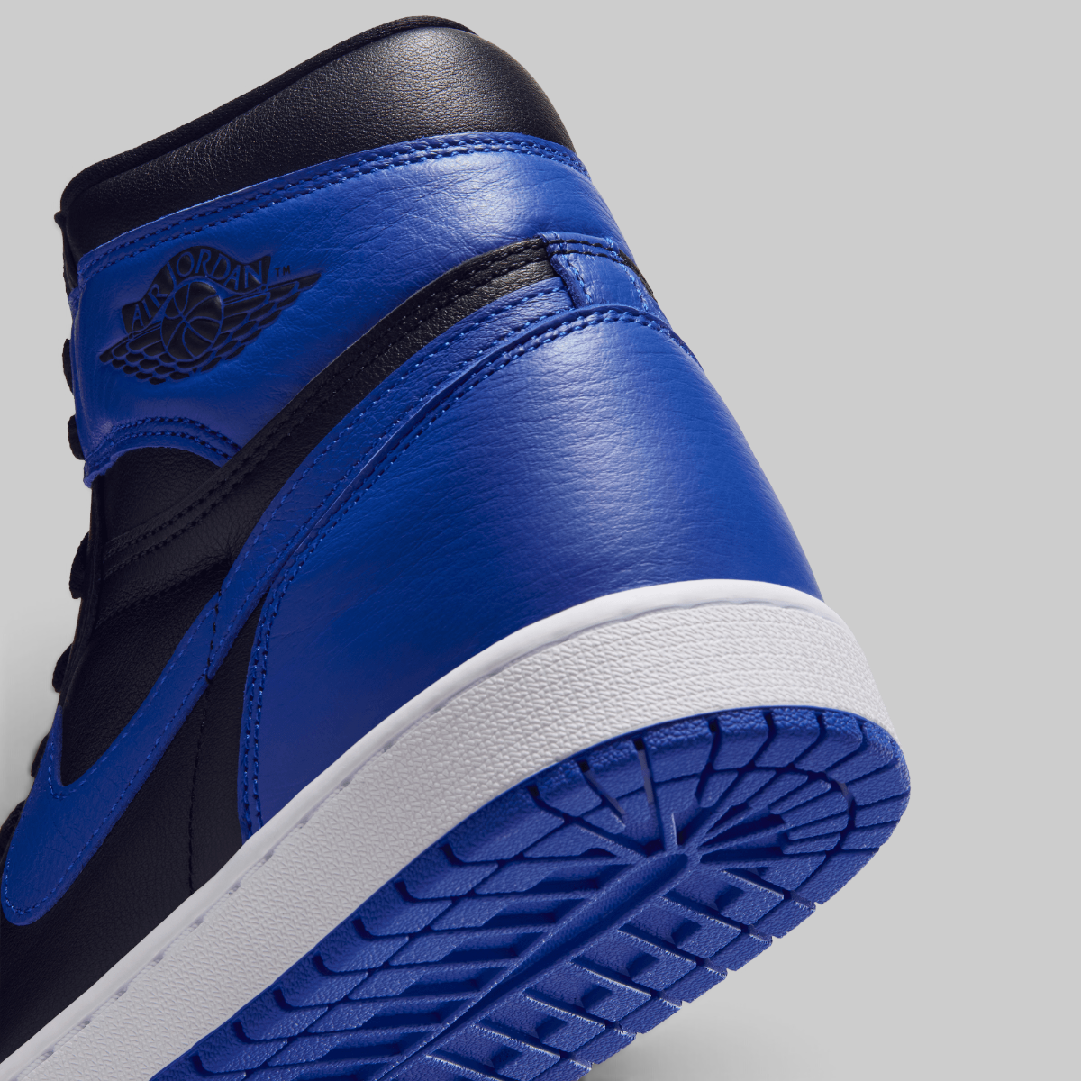 Air Jordan 1 High OG "Royal"