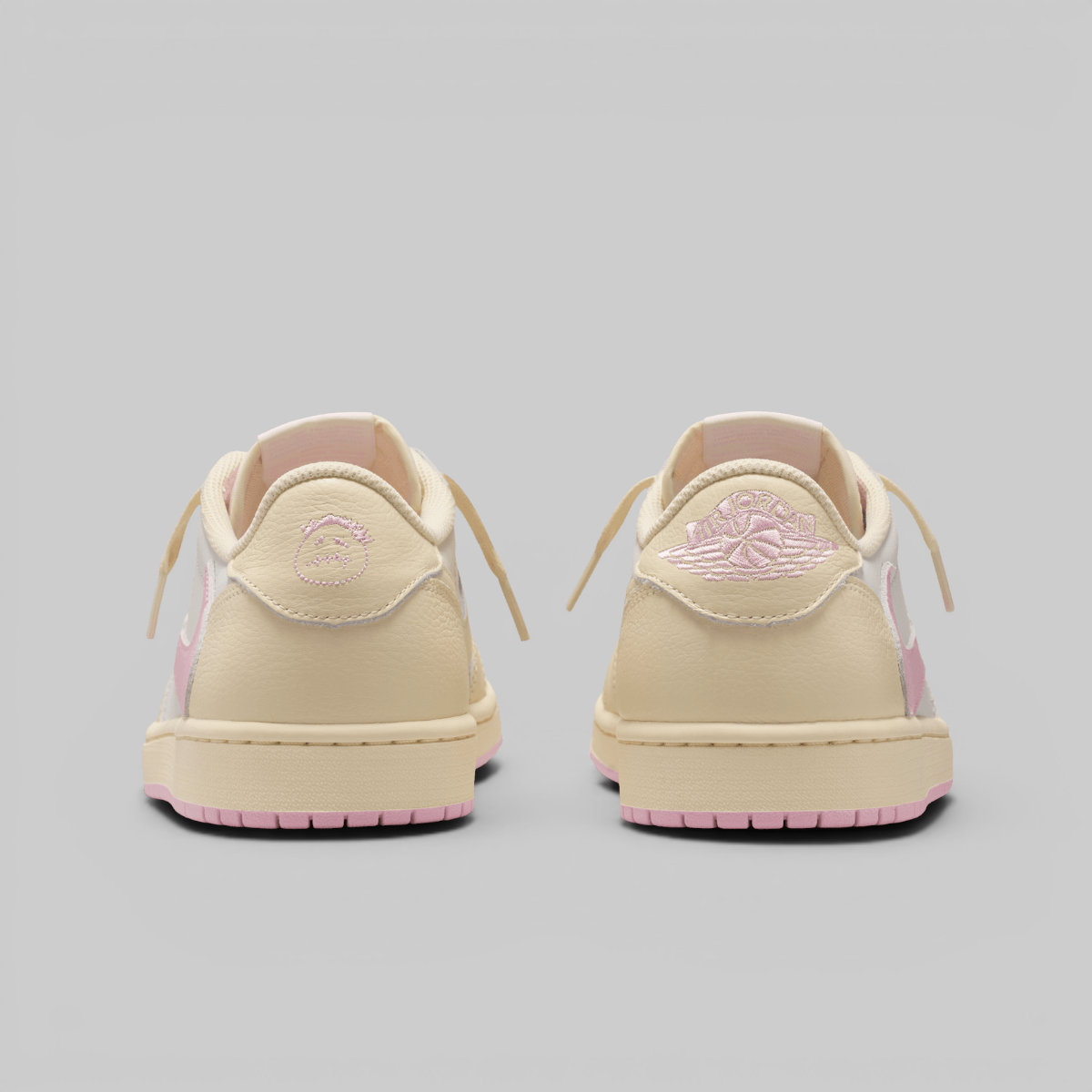 X Travis Scott Air Jordan 1 Low OG SP "Shy Pink"