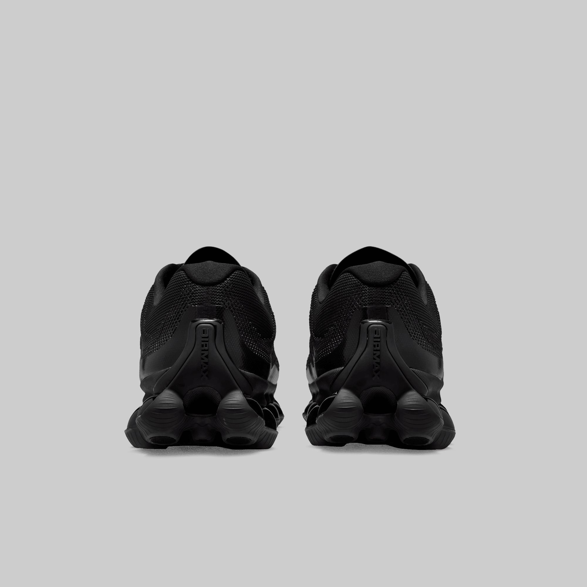 Air Liquid Max "Triple Black"
