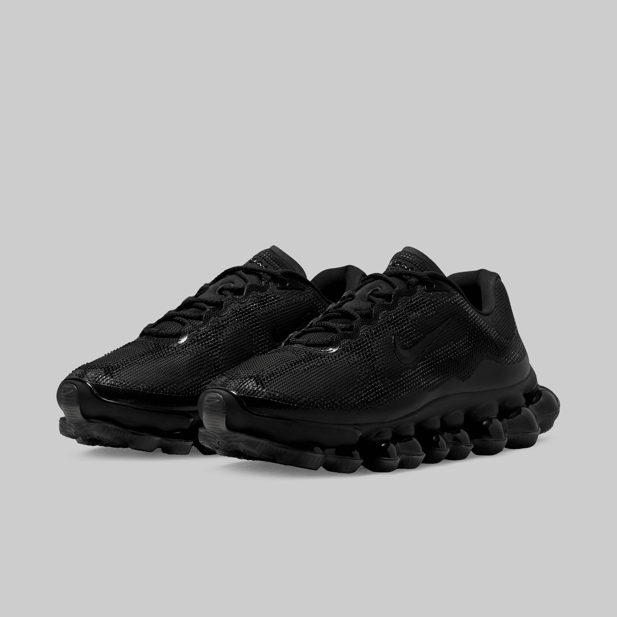 Air Liquid Max "Triple Black"