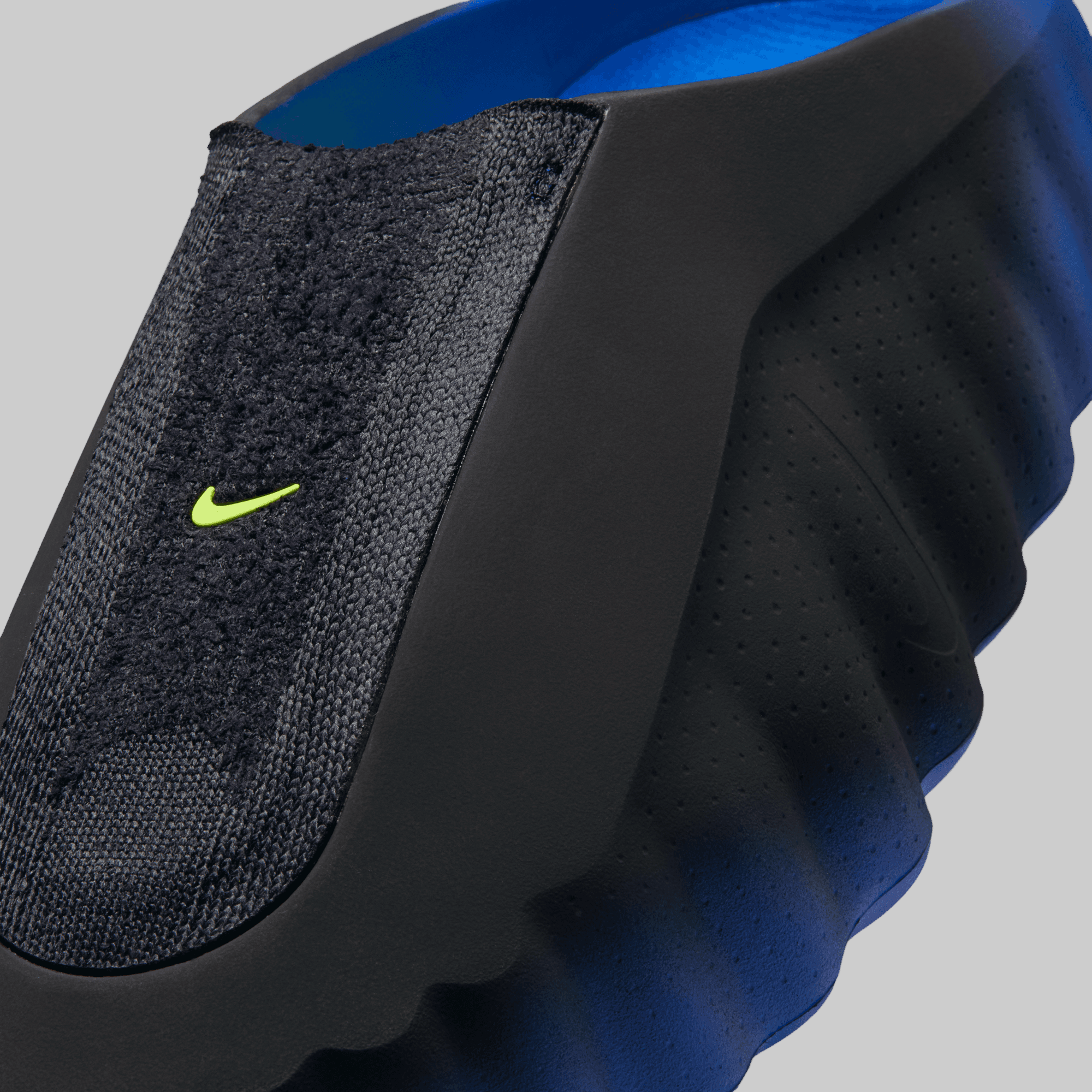 Mind 001 Flyknit QS - Hyper Royal