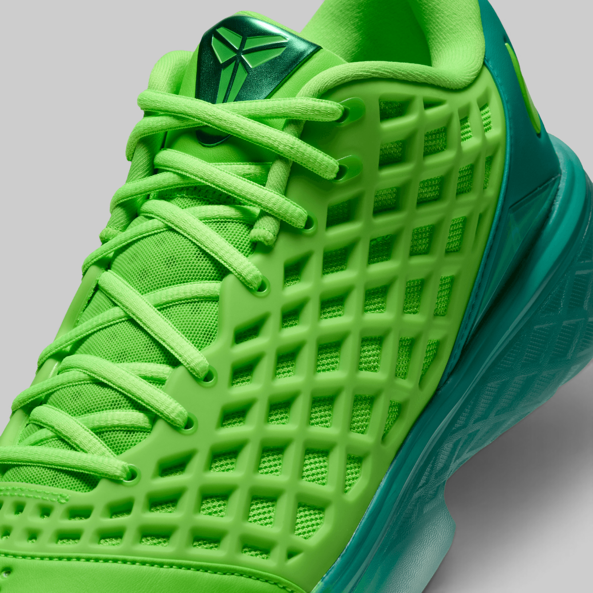 Kobe III Low Protro "Grinch"