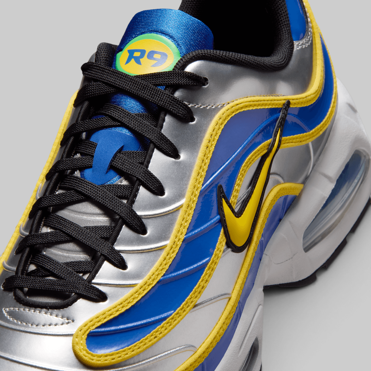Air Max Joga Bonito R9 - Metallic Silver