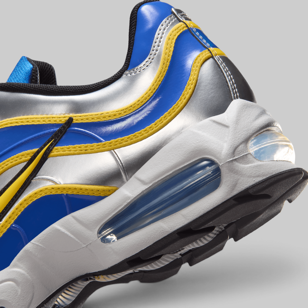 Air Max Joga Bonito R9 - Metallic Silver