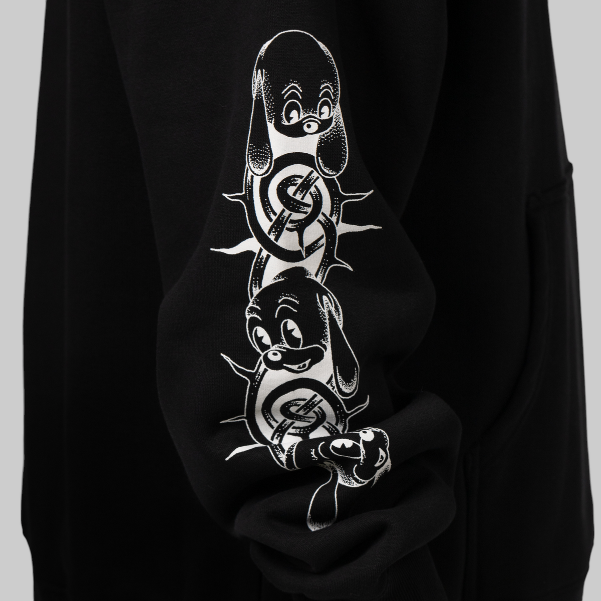 X Thom Hinton Yin Yang Hoodie - Black