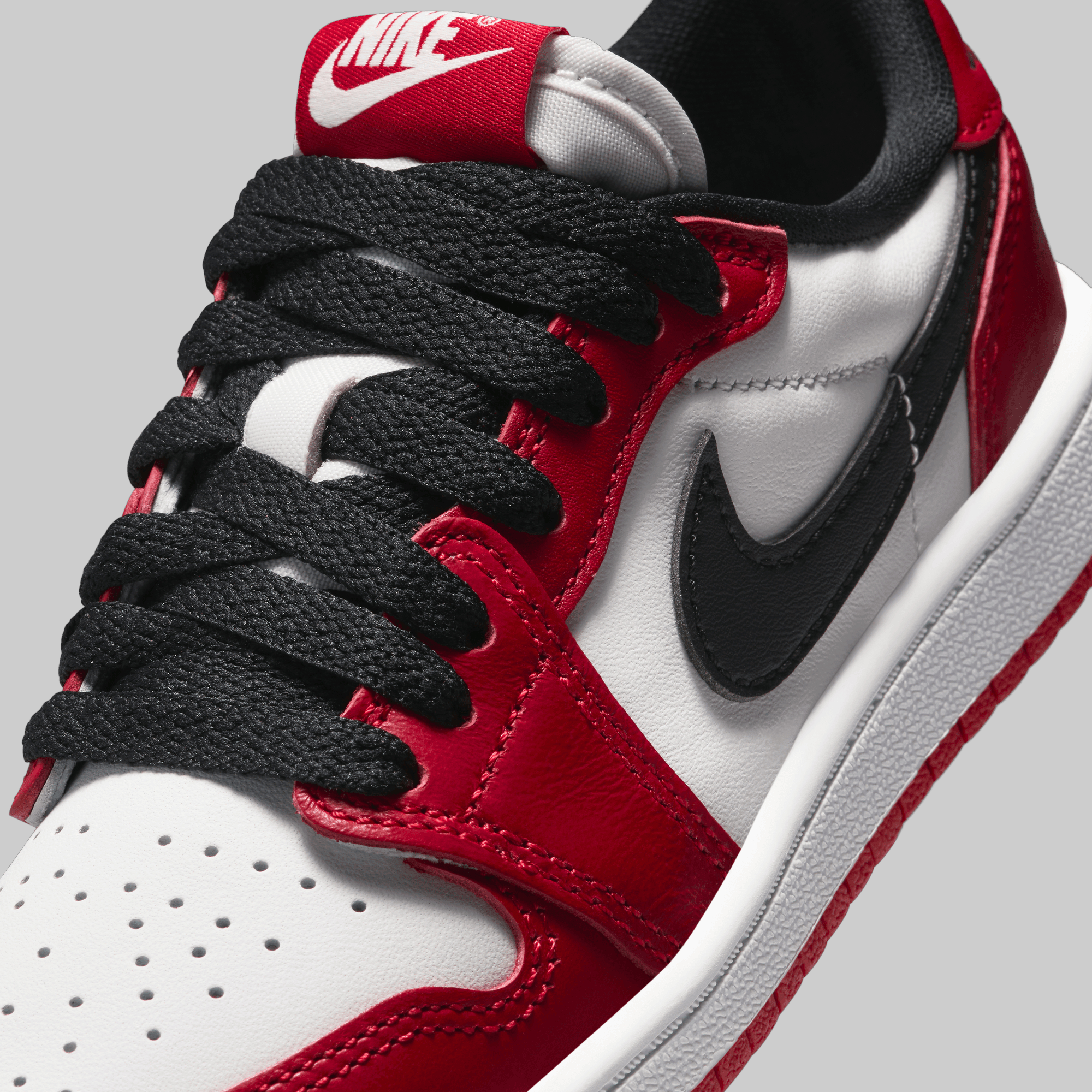 Air Jordan 1 Retro Low OG (Pre School) &quot;Chicago&quot;