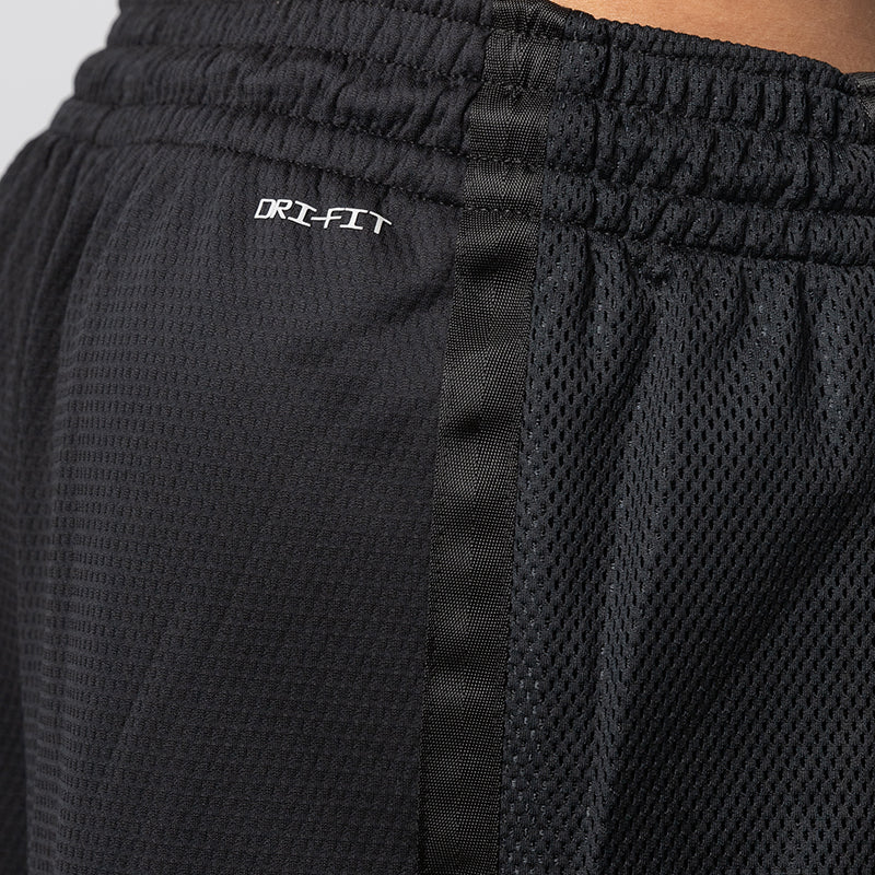 Kobe Basketball Short - Black/Metallic Gold