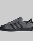 Superstar 82 - Grey/Black