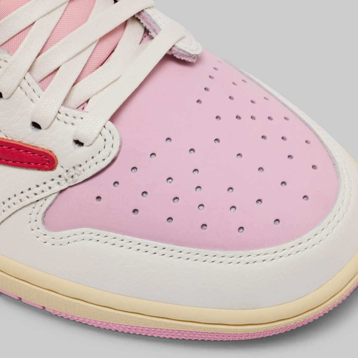 X Travis Scott Air Jordan 1 Low OG SP "Tropical Pink"