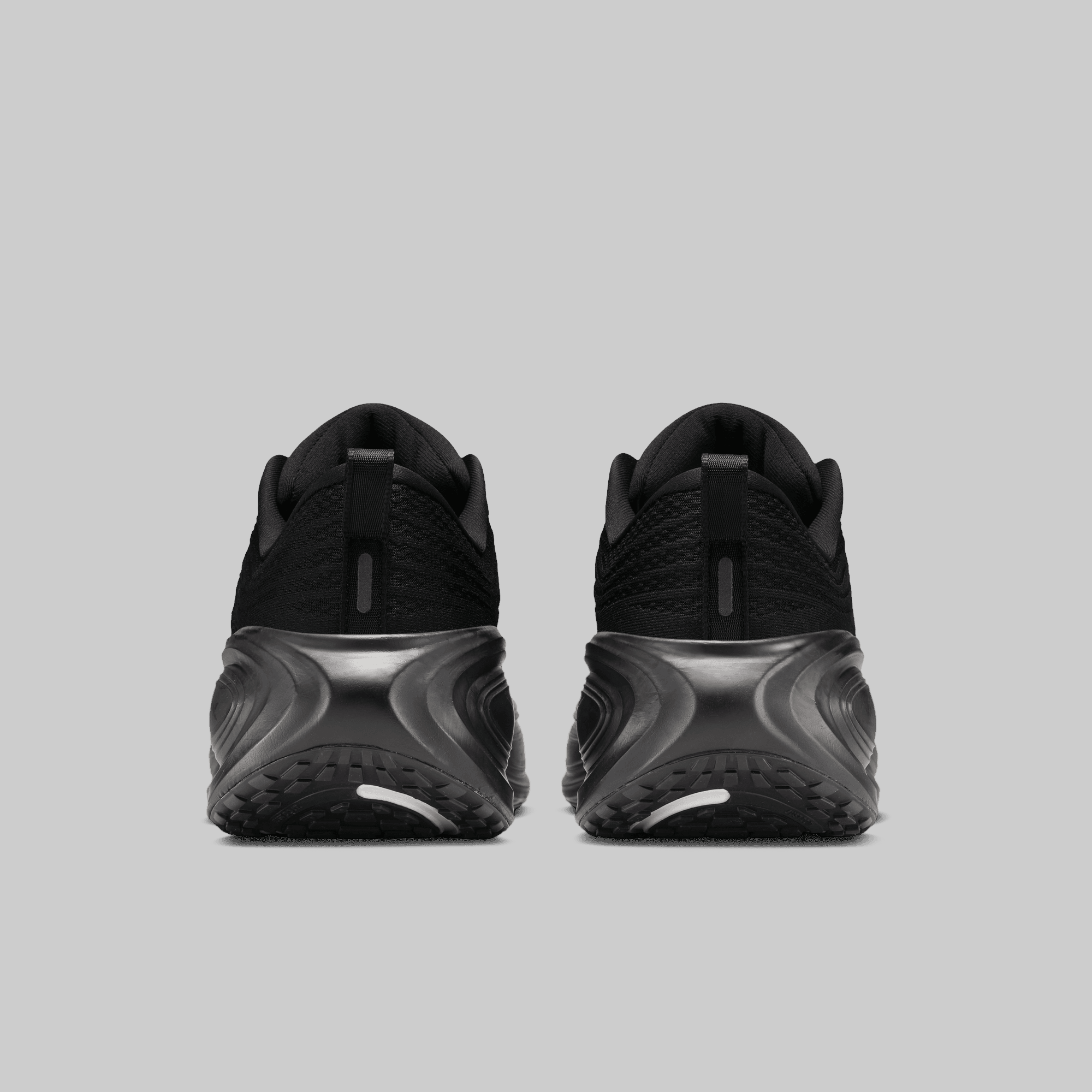 Vomero Plus QS "Triple Black"