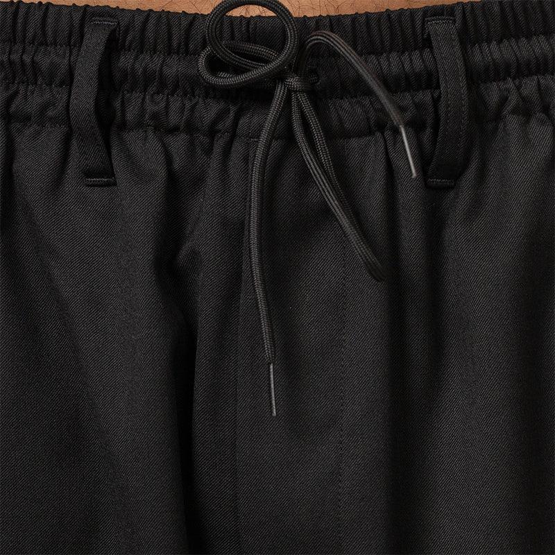 Refined Woven Trackpant - Black