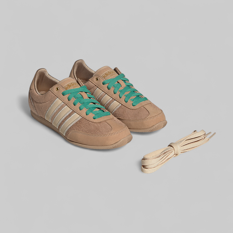 W&#39;s Japan - Warm Sandstone