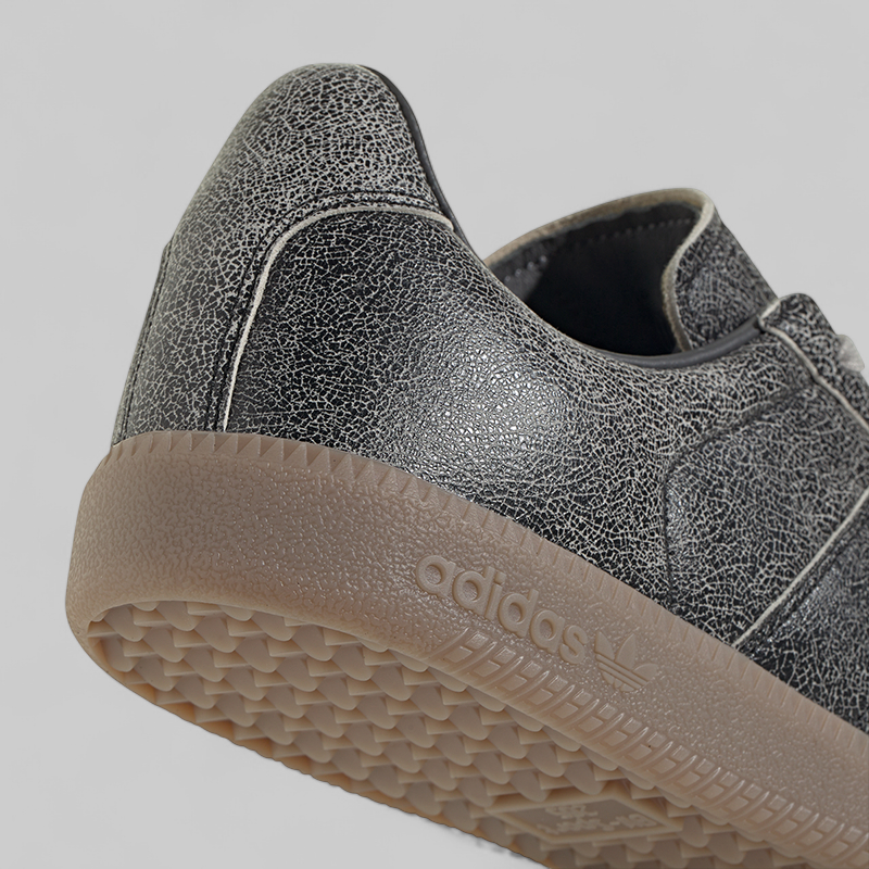 BW Army Cracked Leather - Light Brown