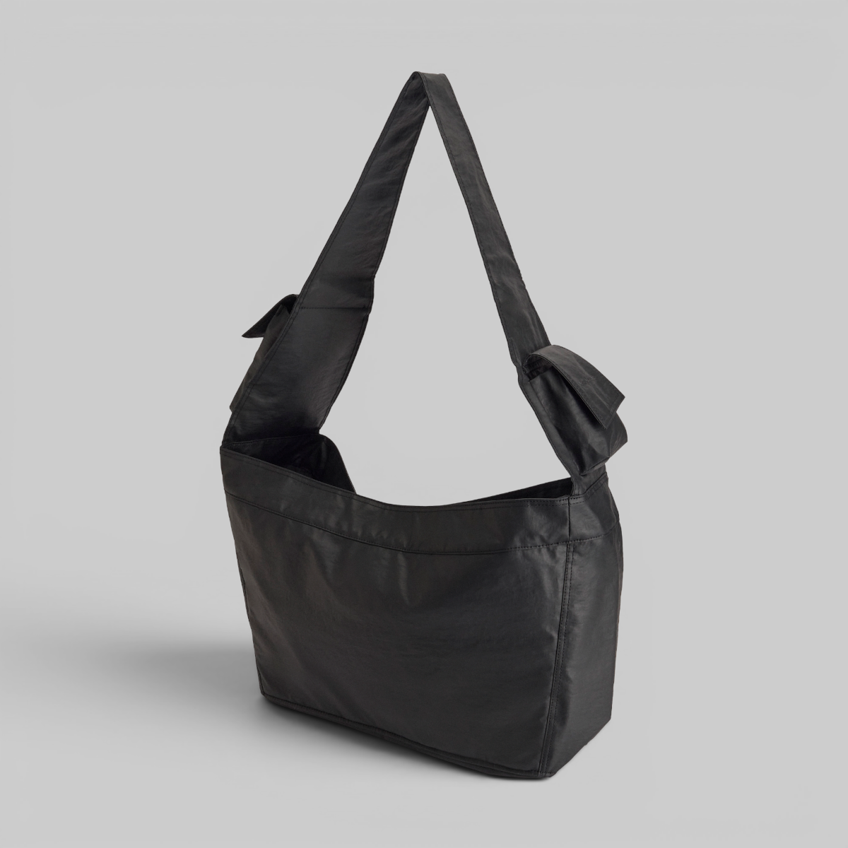 Newspaper Bag L - Black