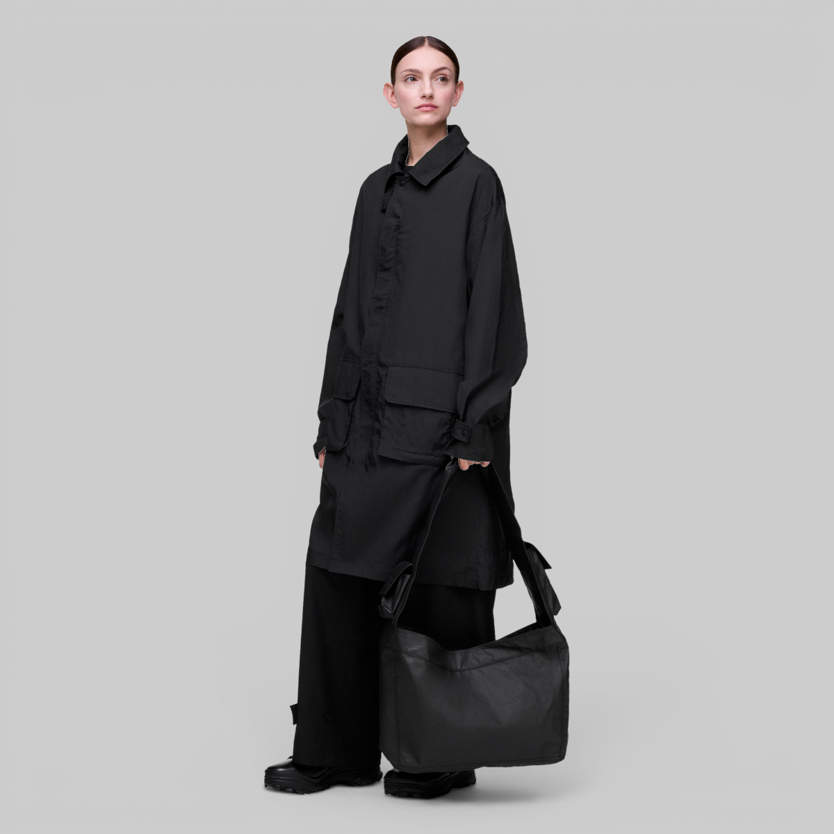 Newspaper Bag L - Black