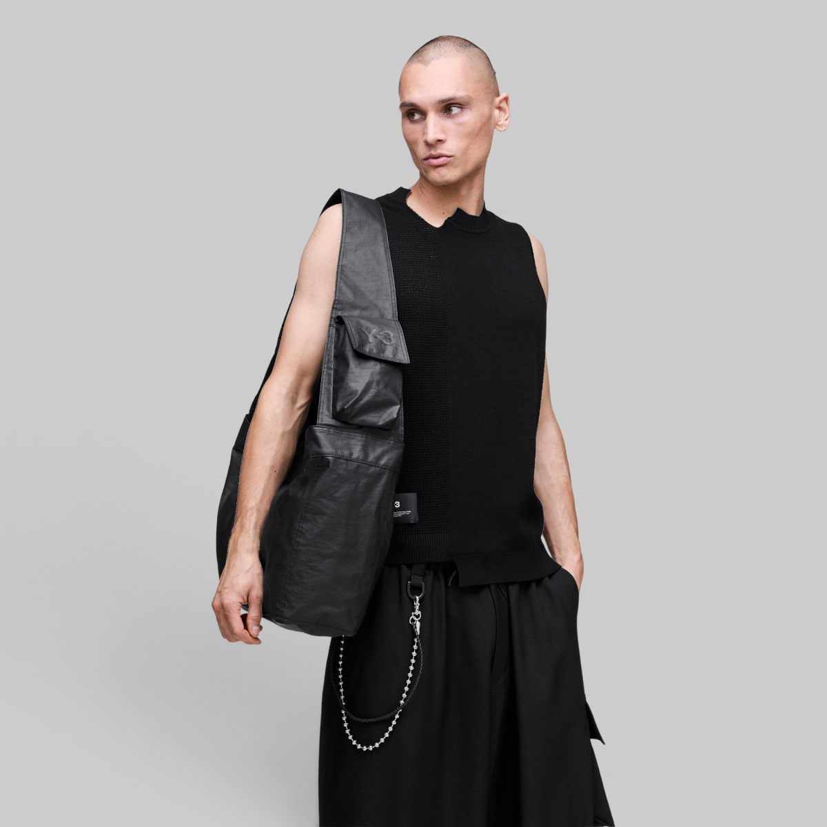 Newspaper Bag L - Black