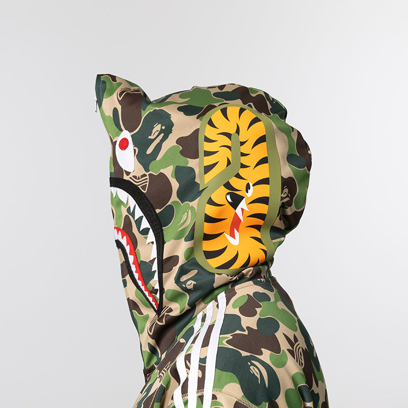【ひろ】adidas×bape shark track hoodie M adidas Originals Shark Track Hoodie x BAPE - KF4916 | SNS
