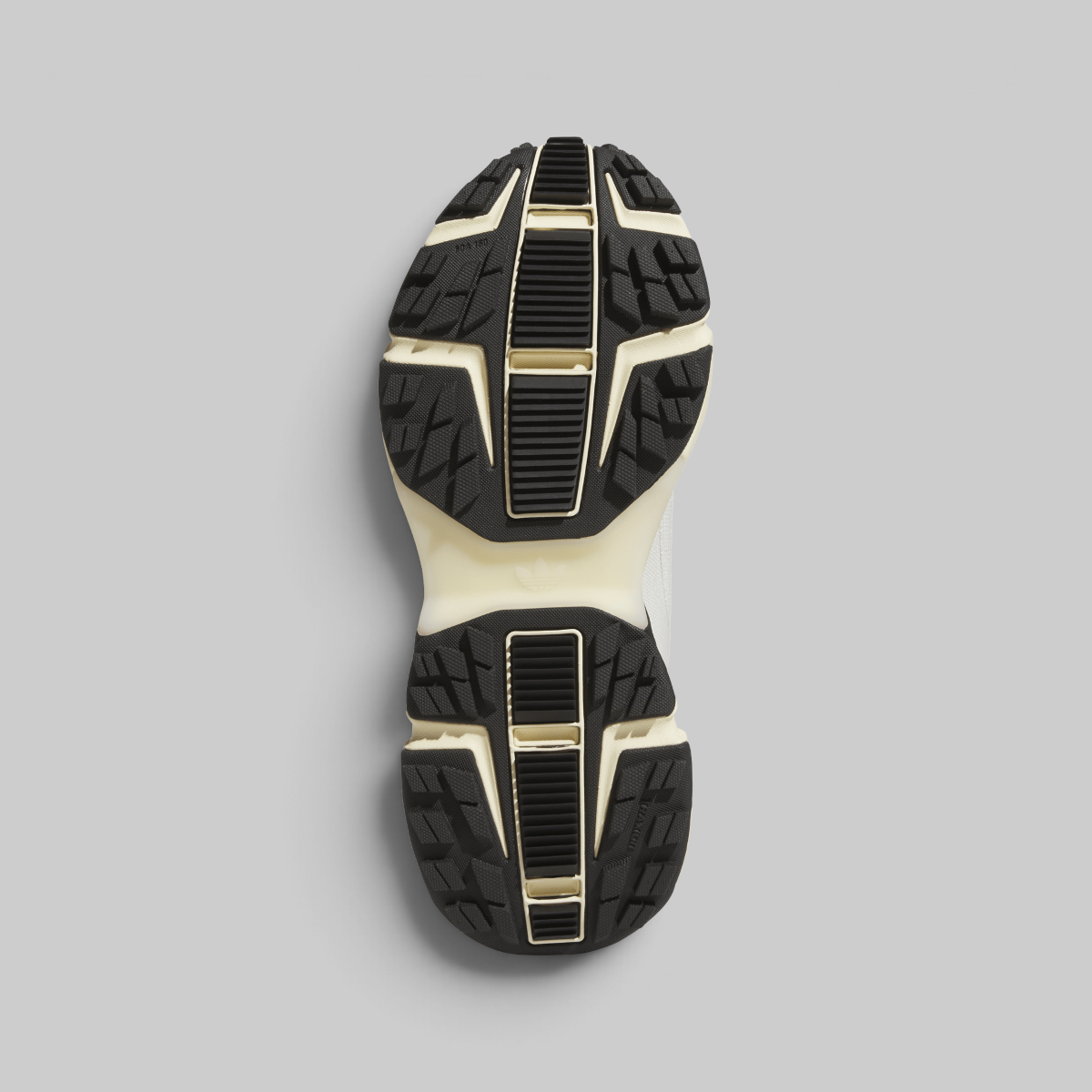 ZX Traxion 1000 - Off White/Black