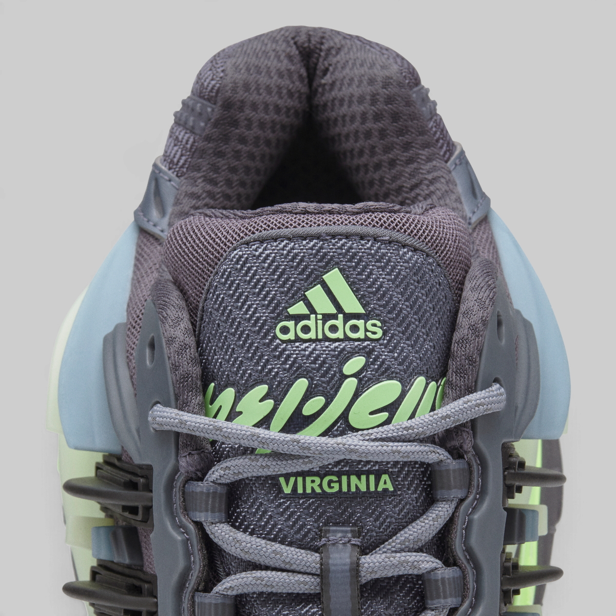 by Pharrell Williams Adistar Jellyfish - Onix