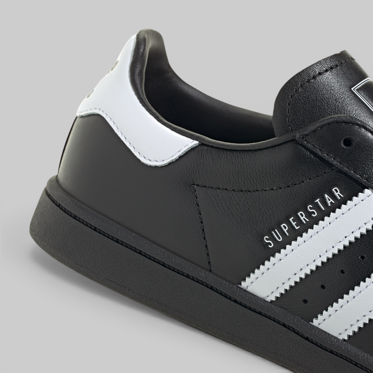 W's Superstar SQ - Black/White